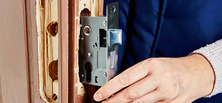 Garage Door Lock Replacement Lake Jackson